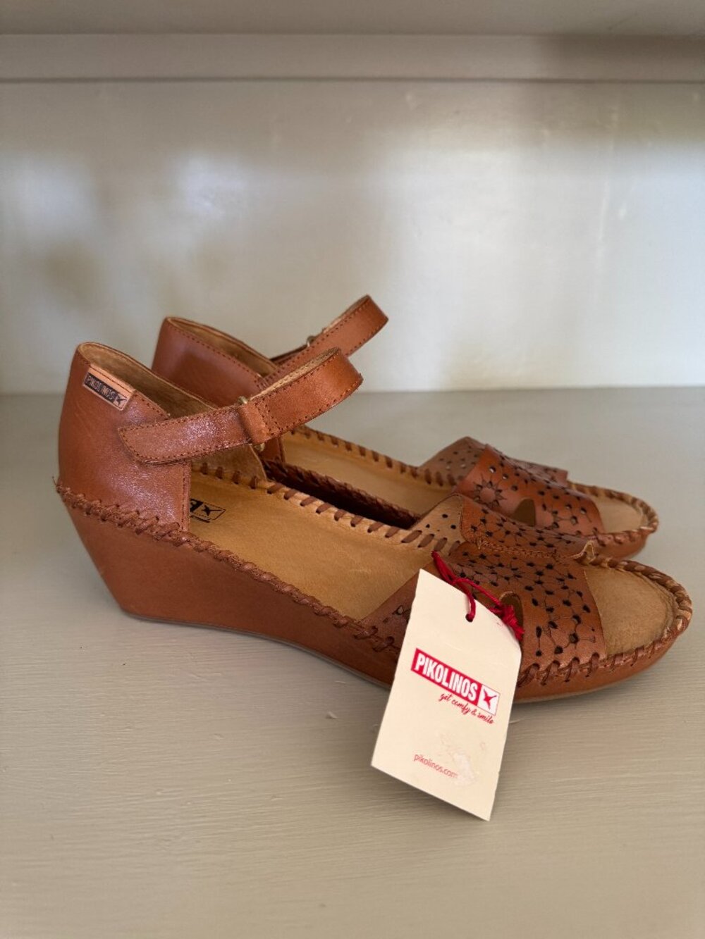 NWT Pikolinos Margarita Sandal Size 40
